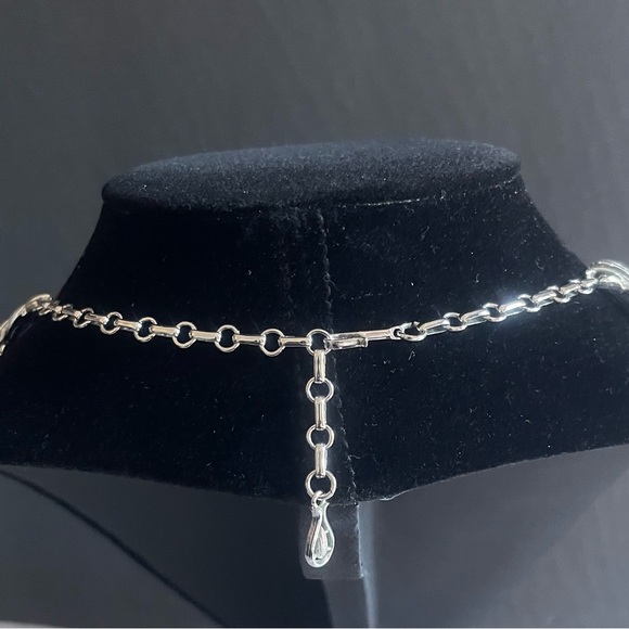 Vintage Coro Silver Toned Necklace - Picture 3 of 8